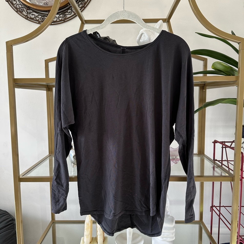 Lululemon black long sleeve